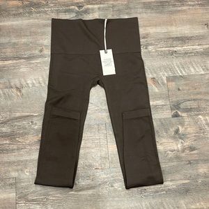 Brentwood Woman’s Leggings, Olive